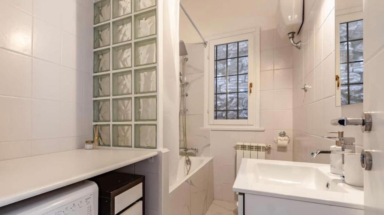 Вилла Independent House With Private Patio In Рим Экстерьер фото