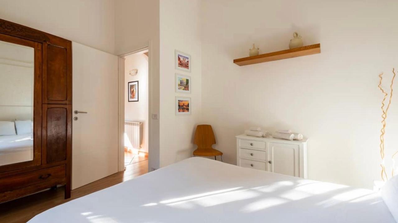 Вилла Independent House With Private Patio In Рим Экстерьер фото